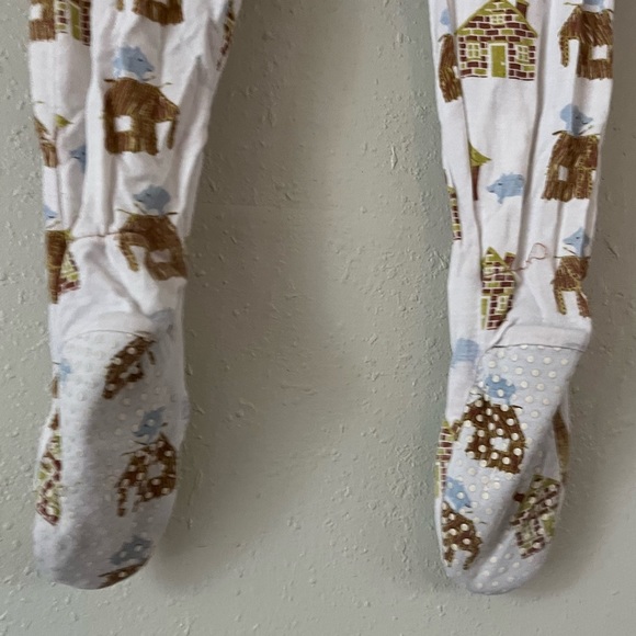 Kickee Pants Footed Storybook Three Little Pigs Bamboo Pajamas Size 18-24 Months - Picture 9 of 10